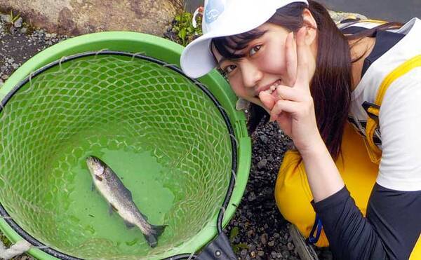 管理釣り場でのエサ釣りでニジマス手中 釣魚bbqで簡単アウトドアも満喫 21年10月27日 エキサイトニュース