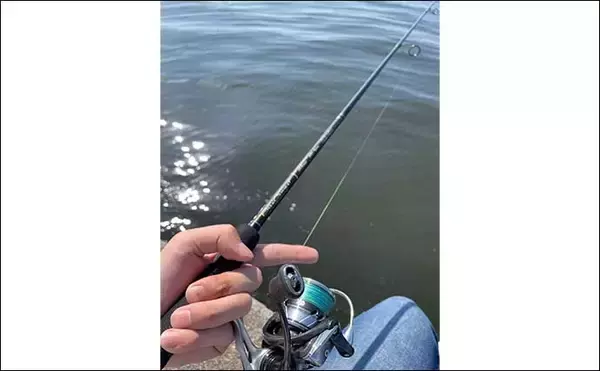 「『スーパーライトショアジギング』超入門　最重要の「着底の感じ方」」の画像