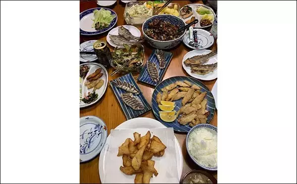 「親族三世代で楽しむコマセ五目釣り　お魚パーティ食材を見事に確保」の画像