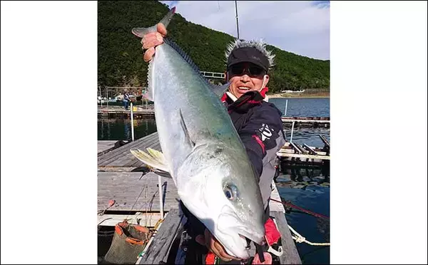 「貸し切り「海上釣り堀」を仲間と満喫　マダイにシマアジにワラサ」の画像
