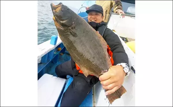 「【三重・愛知】沖のエサ釣り最新釣果　泳がせ釣りで良型ヒラメが好調」の画像