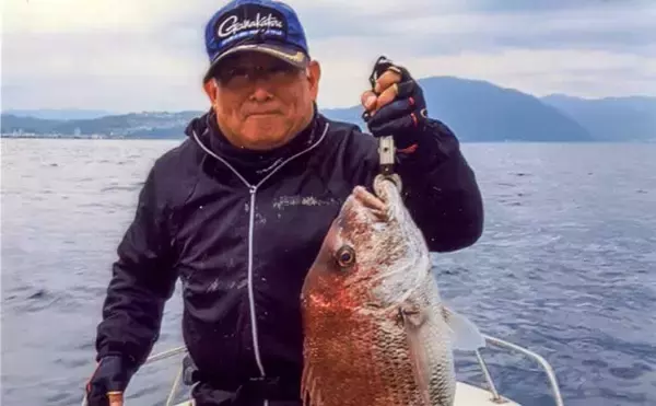 ボートタイラバゲームで75cm大型マダイ　好ゲストに73cm青物も登場