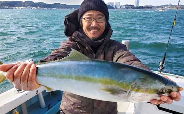 愛知 三重 沖のエサ釣り最新釣果 泳がせ開幕で青物に良型ヒラメ快釣 21年12月8日 エキサイトニュース