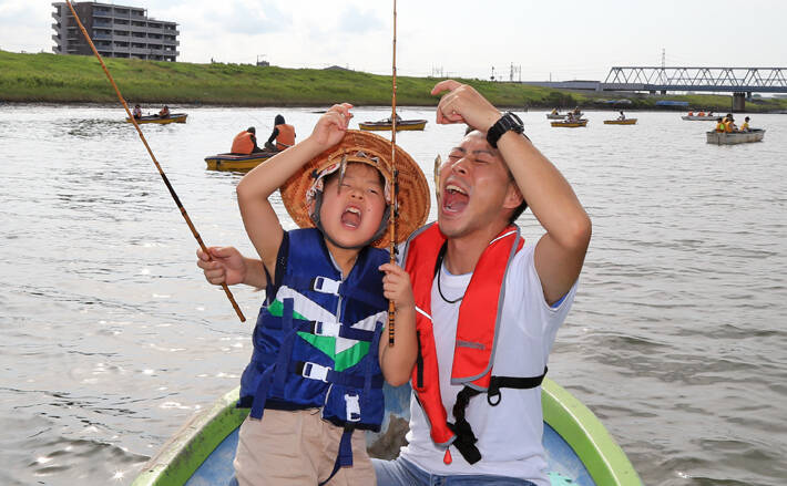 8歳の女の子が人生初のハゼ釣りへ挑戦 親子3代でのんびりボート釣行 19年9月1日 エキサイトニュース