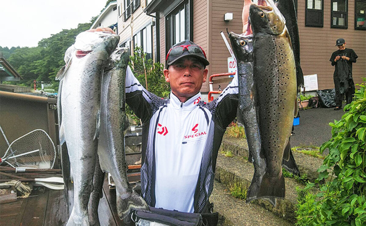 深場狙いのフライとムーチング 泳がせ で50 超え連発 芦ノ湖 19年8月31日 エキサイトニュース