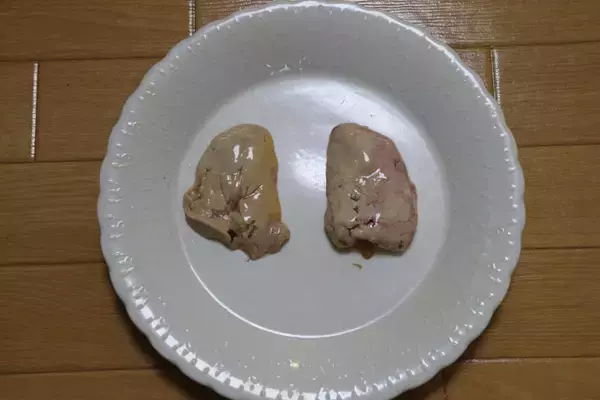 「カワハギの『キモ』を新鮮に食す2つの下処理方法　釣ったら取り出す？」の画像