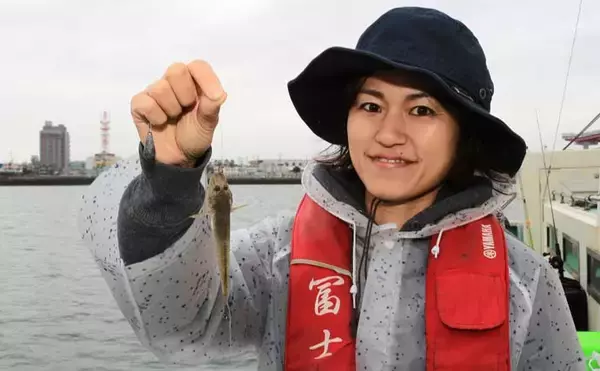 「東京湾の秋の風物詩『船ハゼ』実釣取材　手バネで満喫！【深川富士見】」の画像
