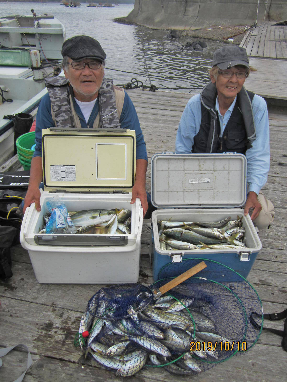 三重県 イカダ カセ最新釣果 年無しクロダイにアジ250匹 19年11月4日 エキサイトニュース