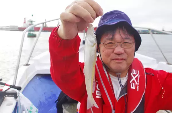 「船キス＆ハゼ釣りで合計60尾程度　24cm良型シロギスも【雄士丸】」の画像