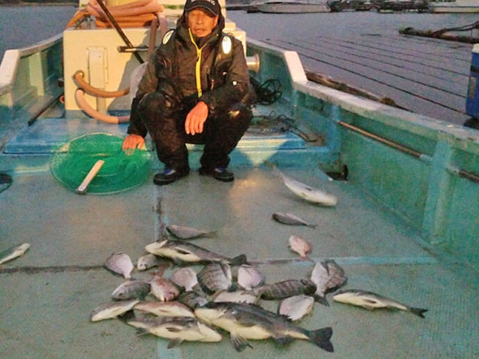 三重県 船釣り イカダかかり釣り最新釣果 80cm巨大マハタ登場 19年12月17日 エキサイトニュース