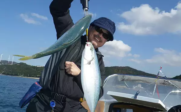 「ボートジギングゲーム　マダイ混じりでハマチ入れ食いに【鳴門海峡周辺】」の画像