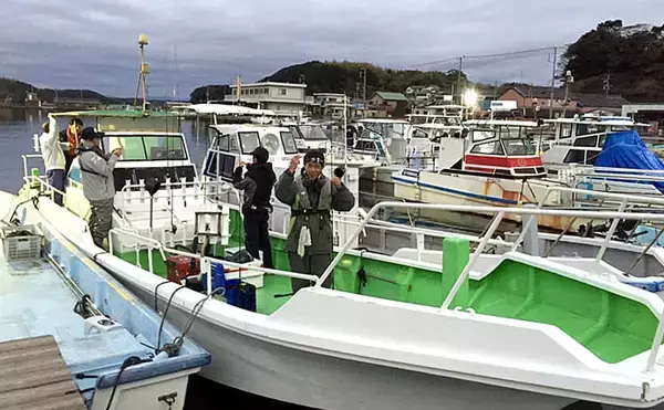 「ボートティップランエギングで全員安打達成【レンタルボート長久マリン】」の画像