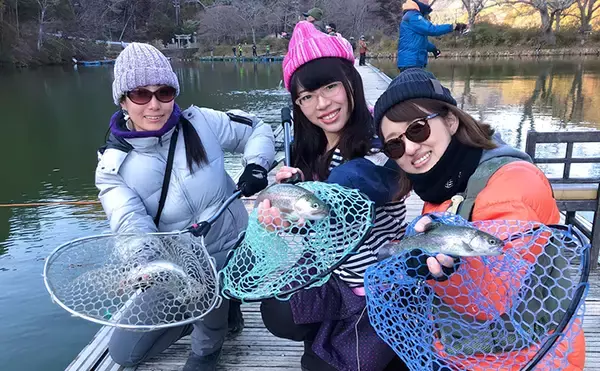 管理釣り場で初のフライフィッシング　レンタルタックルで手軽に挑戦