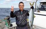 「【沖釣り釣果速報】芦屋沖の落とし込み釣りで100cmの大ヒラマサ降臨！船中青物67尾の爆釣劇（福岡）」の画像13