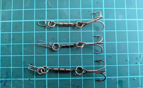 「「針が鈍っても捨てちゃダメ？」 使い古したジグヘッドを切断して再利用する方法」の画像