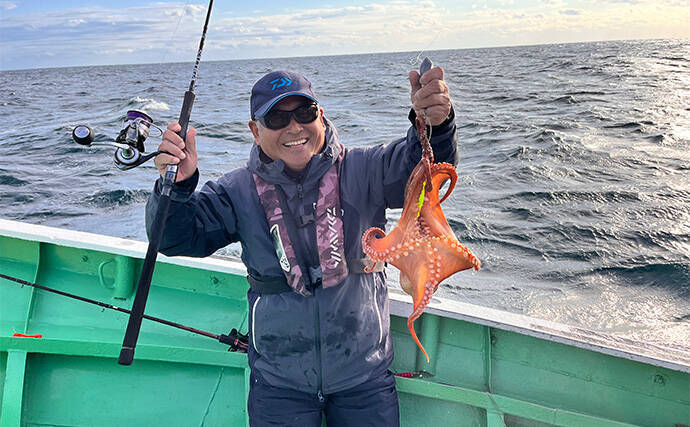 小川直也さん参加の『タコ釣り大会』に密着　4.9kg巨大マダコが登場！