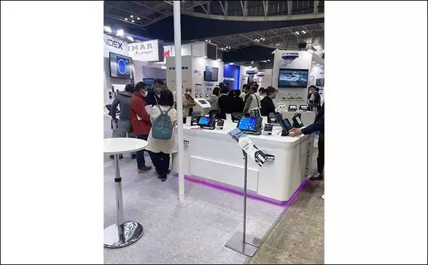 「HONDEX（ホンデックス）の魚探はシンプルで操作性抜群　ボートショーで担当者直撃」の画像