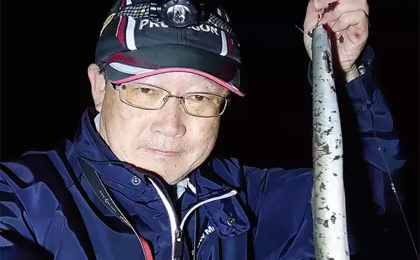 夜のブッコミ釣りで良型ウナギ2尾をキャッチ【愛知県・筏川】ウナギシーズン開幕