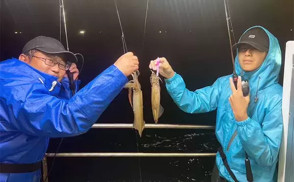 「【夜焚きイカ釣果速報】釣る人ヤリイカ70尾前後と好調継続中（福岡）」の画像
