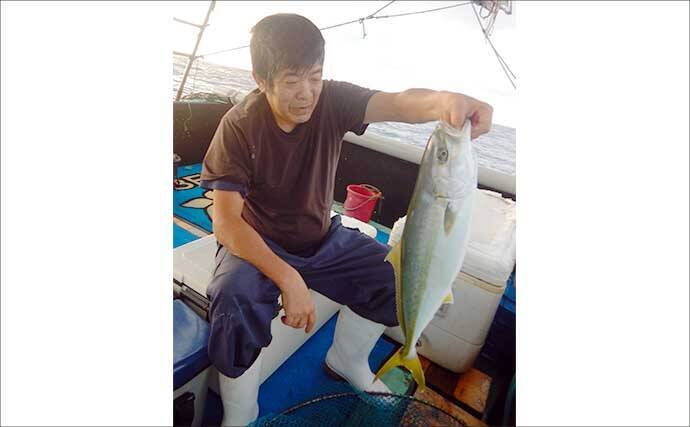 親子で挑んだ落とし込み釣りで豪快ヒット！5kg級ヒラマサをタモ入れ成功【福岡・宗像大島沖】