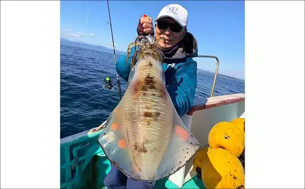 「23kg「タネトン」浮上！【速報・沖のルアー釣り】三重沖トンボジギングでビッグヒット」の画像