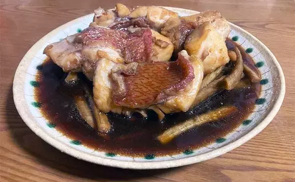 「「水深1,000m超え！」超深海釣りで4kg級ベニアコウを釣り上げる【相模湾】」の画像