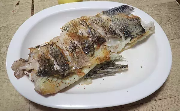 釣った魚で作る「簡単調理」レシピ：クロダイの揚げ焼き　カリカリに焼いて