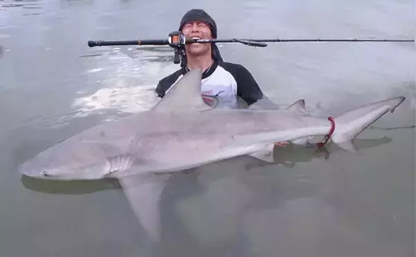 沖縄の独特過ぎる釣り【リバーシャークフィッシングの魅力と注意点】