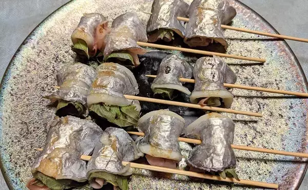 「富山湾で旬本番のタチウオを食べ尽くす　刺し身から天ぷらまで絶品料理8選をご紹介」の画像