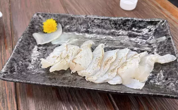 「「タタキ」と「焼き霜」の調理法の違い分かる？　様々なパターンがある「炙り」技」の画像