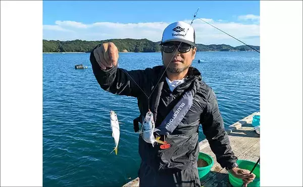 「迫間浦のイカダ釣行でエギングと五目釣りを1日で満喫！【三重】アオリ8匹＆アジ25匹の好釣果」の画像