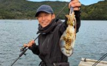 迫間浦のイカダ釣行でエギングと五目釣りを1日で満喫！【三重】アオリ8匹＆アジ25匹の好釣果