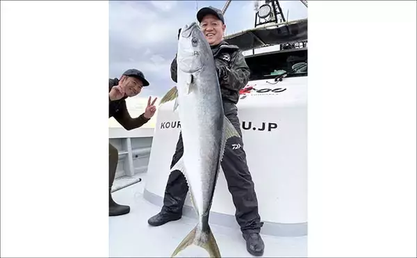 「【沖釣り釣果速報】少年アングラーが躍動！玄界灘の落とし込み釣りでヒラマサをキャッチ（長崎・佐賀）」の画像
