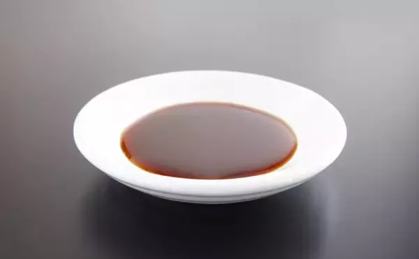 「「刺身にどの醤油合わせてる？」 刺身醤油の種類と使われ方を紹介」の画像