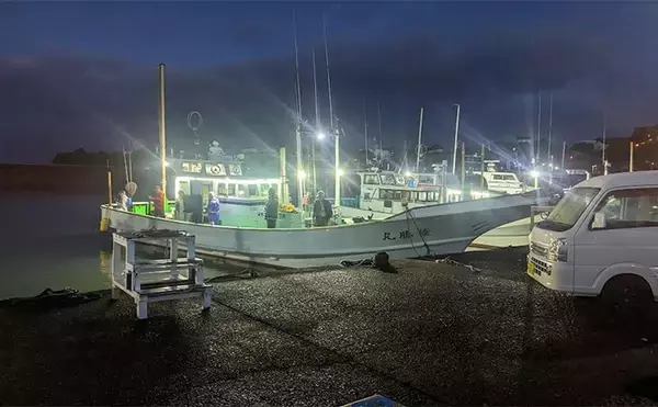 「コマセ釣りでイサキが爆釣【和歌山・優勝丸】クーラーボックス2つが満タンに」の画像