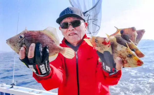 「「小ダイ・カワハギ・クロダイ揃い踏み！」忠栄丸のウタセ五目釣りで五目成立【愛知】」の画像