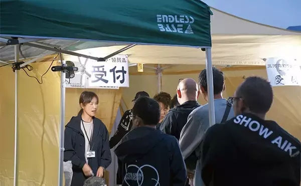 「哀川翔さんが1投目から本命ハゼを手中！ 300人が参加した『三河湾釣り大会』が開催」の画像