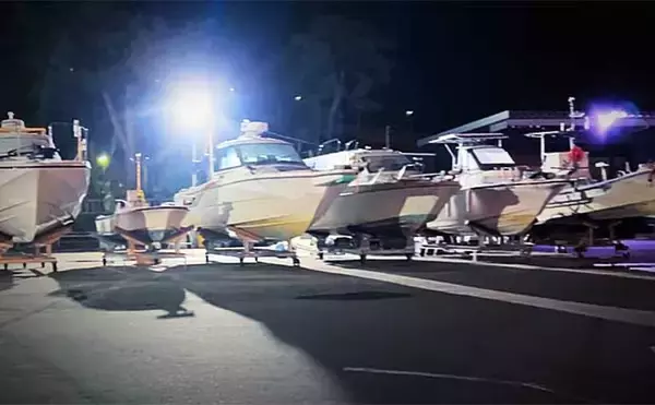 「富山湾スルメイカ釣りで2桁釣果【シーアース】コンビニ割り箸で作ったツノが的中？」の画像