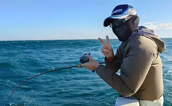 「「トンボジギングシーズン開幕！」トロ丸での釣行で17kgビンチョウマグロ手中【三重】」の画像