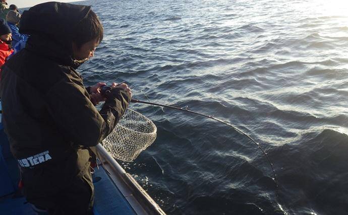 部分解禁の鹿島沖ヒラメ釣りでトップ7匹！【大春丸】ゲストにマハタとイナダ