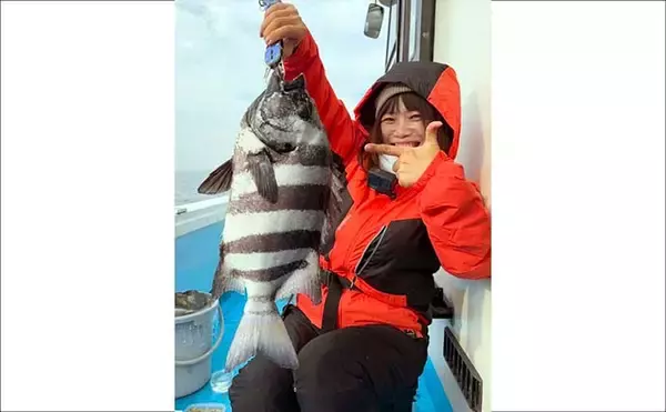 「大分沖のカワハギ釣りで42尾の爆釣！　ゲストにまさかの50cmイシダイも乱入」の画像