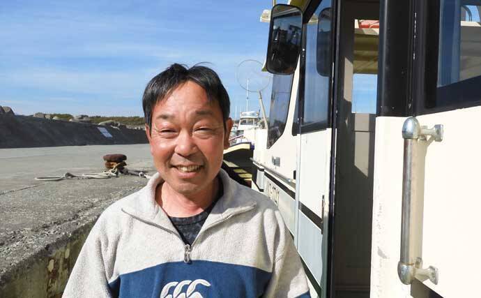 相模湾マルイカ釣りで本命トップ17尾【まごうの丸・神奈川】ムギ・ヤリイカ交じる