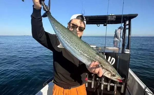 【沖のルアー釣果速報】伊勢湾沖キャスティングゲームで良型サワラ連発！（愛知）