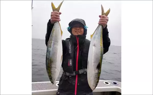 「【沖のルアー釣果速報】伊勢湾沖キャスティングゲームで良型サワラ連発！（愛知）」の画像