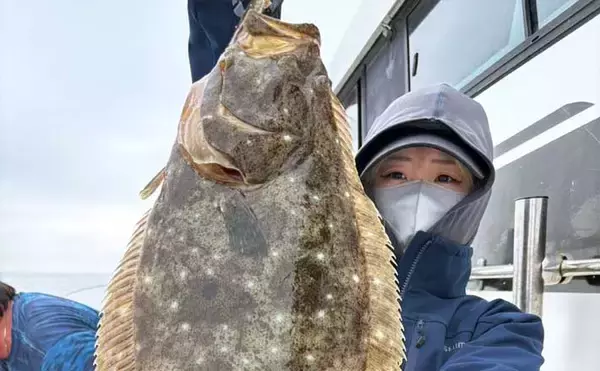 泳がせ釣りで大型ヒラメが続々ヒット！【船釣り最新情報4選・大分／熊本】