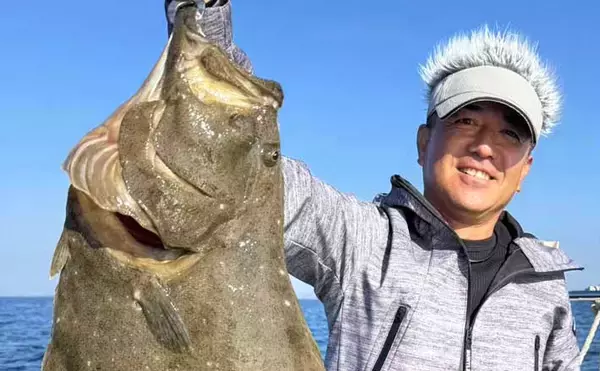 「76.5cmの大ヒラメに歓声！」周防灘の泳がせ釣りでヒラメ・アコウ・青物が連発【山口】