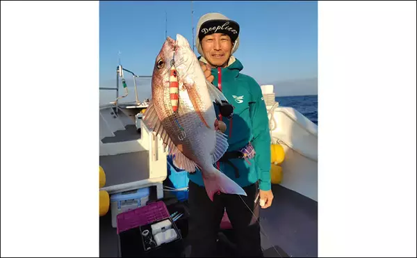 「御前崎沖ジギングでカンパチ連発！【静岡】潮緩でも重いジグが的中」の画像