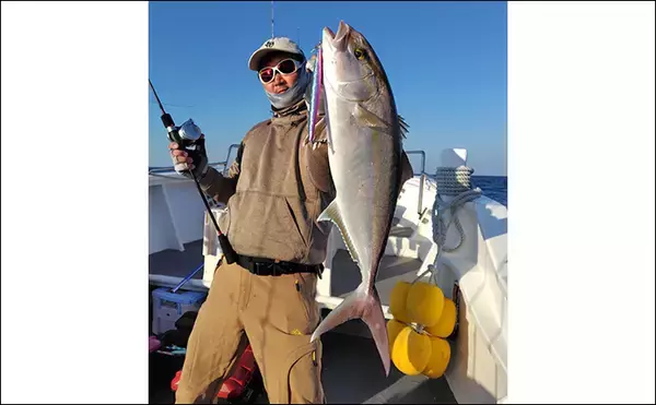 「御前崎沖ジギングでカンパチ連発！【静岡】潮緩でも重いジグが的中」の画像