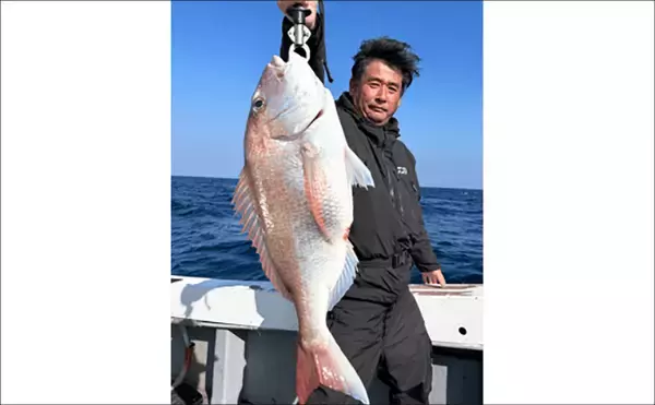 「タイラバで4kg筆頭にマダイ数釣りと好気配続く！【沖のルアー釣果速報・福岡】」の画像