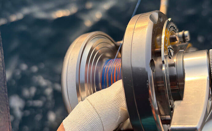 「水深1000m超え！」超深海ジギングで高級魚『ベニアコウ』2匹をキャッチ【神奈川】